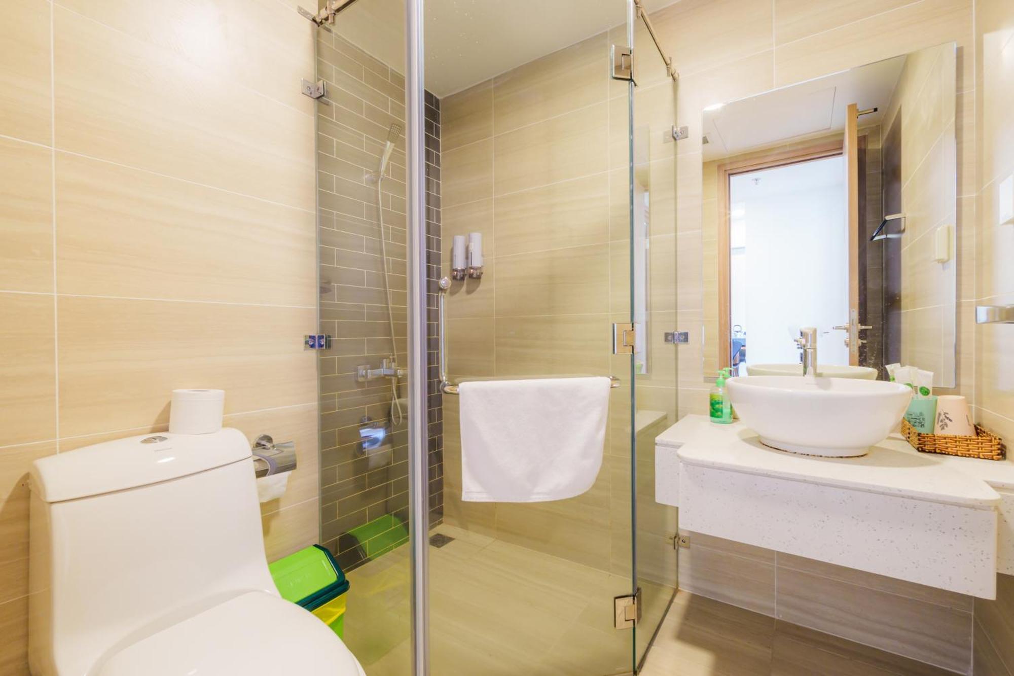 Soho - Serviced * Ho Chi Minh City